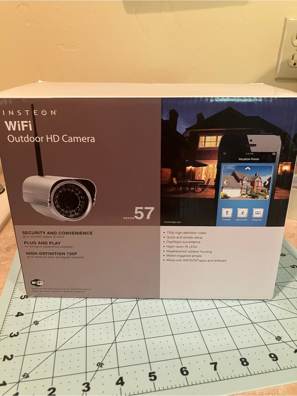 WiFi Outdoor HD Camera - White